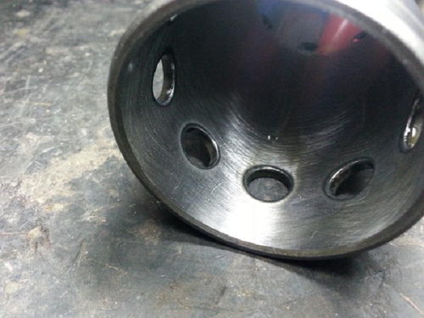 零件去除毛刺之后