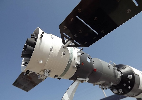 航天卫星发动机